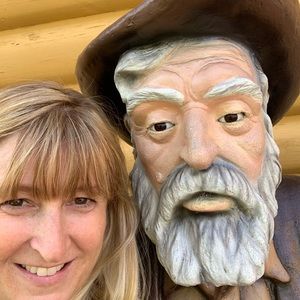 Meet your Posher, Jennifer